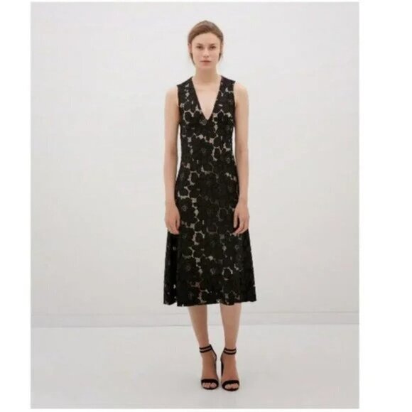 Zara Woman Navy Blue Lace V-Neck Midi Dress $98 - Picture 3 of 14